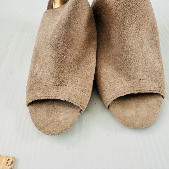 NWOT Ann Taylor Loft suede peep toe wedges tan size 7 stacked heel - Picture 7 of 12